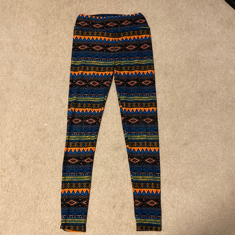 LuLaRoe One Size Leggings: Tribal Pattern